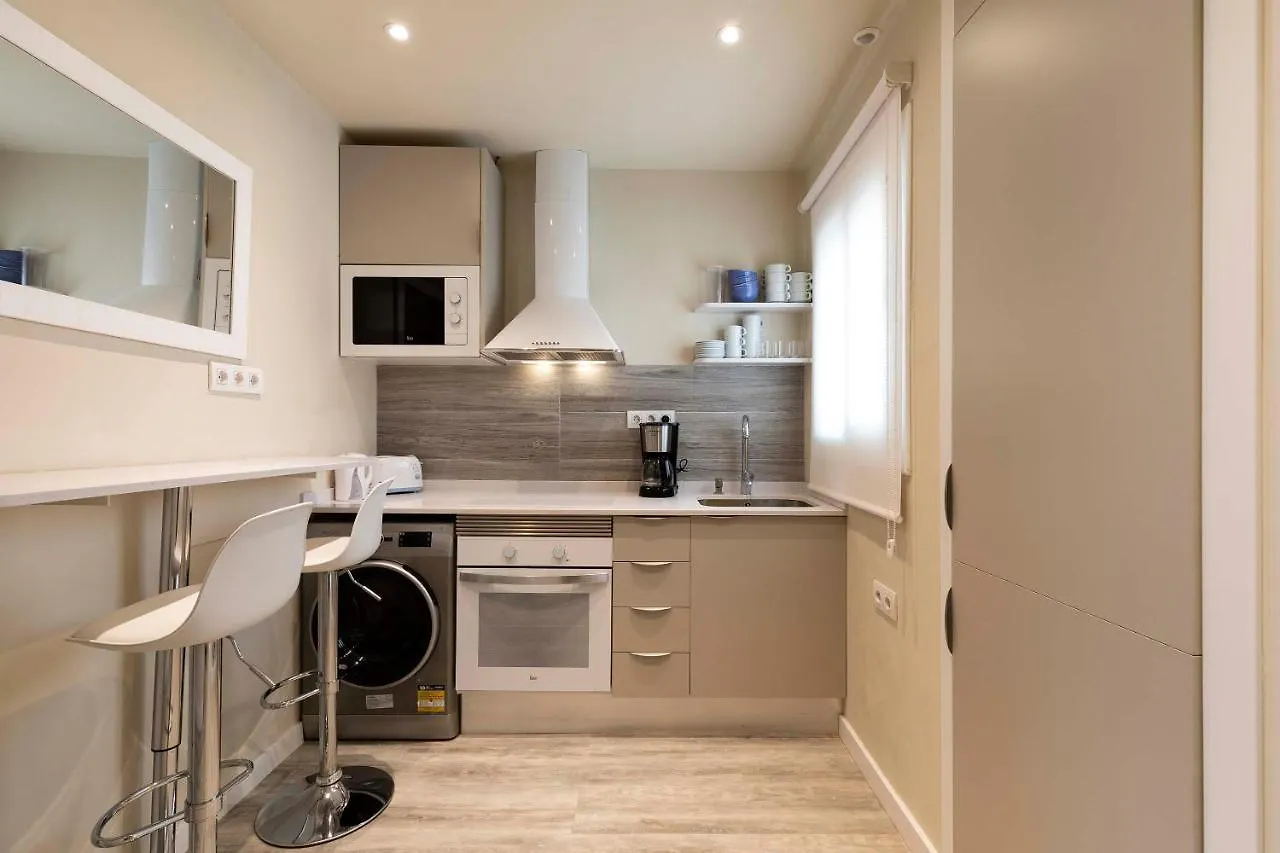 Chic Gran Via Apartment Barcelona