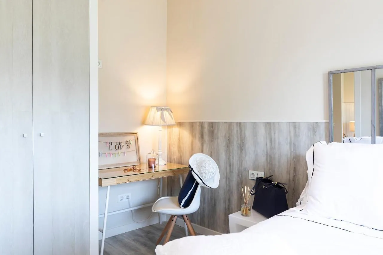 Chic Gran Via Apartment Barcelona