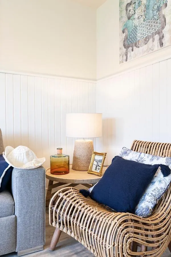 Chic Gran Via Apartment Barcelona