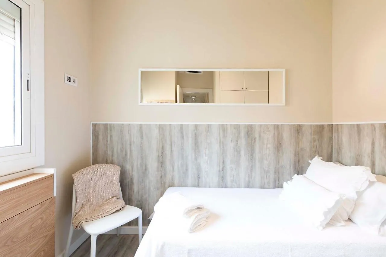 Chic Gran Via Apartment برشلونة 0*,